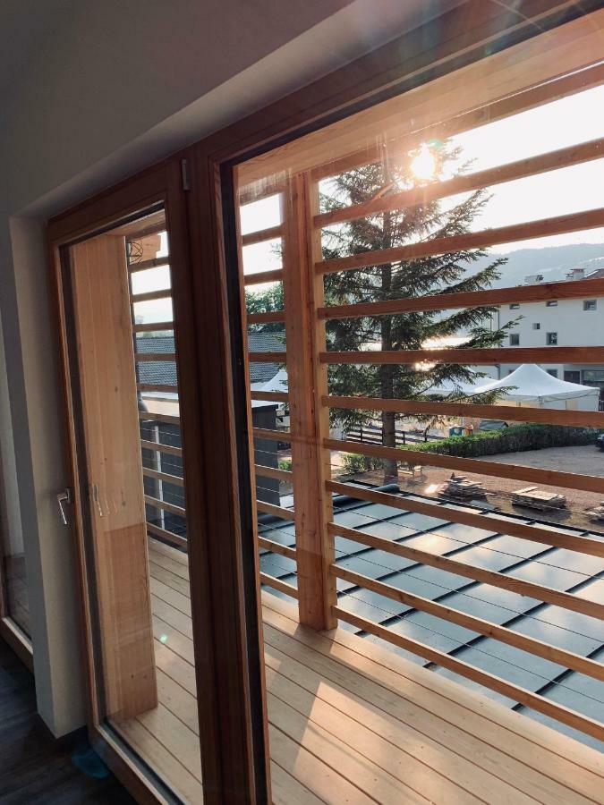 Appartamenti E B&B Casa Ester バゼルガ・ディ・ピネ エクステリア 写真