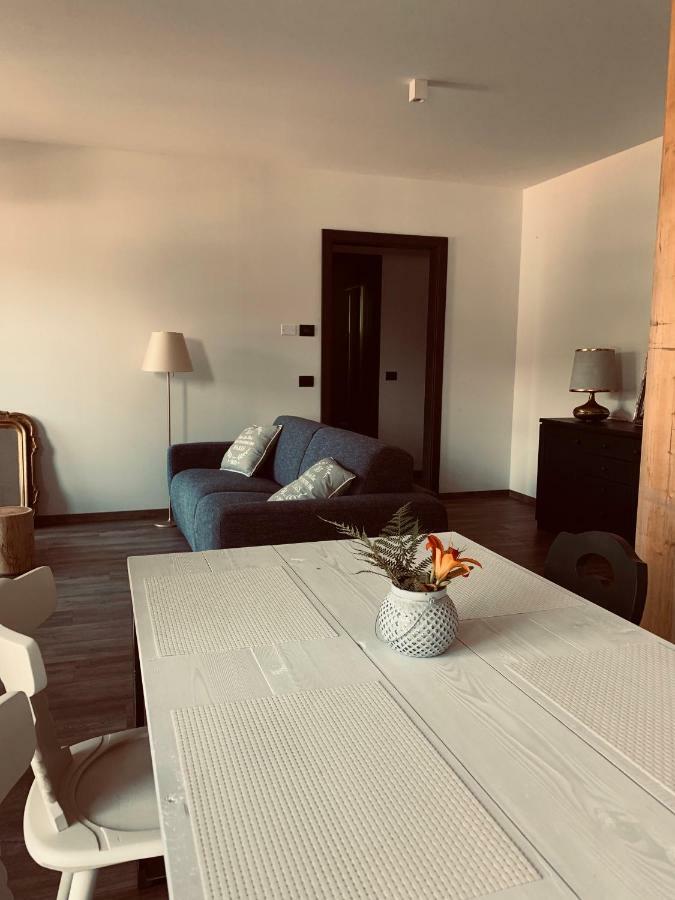 Appartamenti E B&B Casa Ester バゼルガ・ディ・ピネ エクステリア 写真